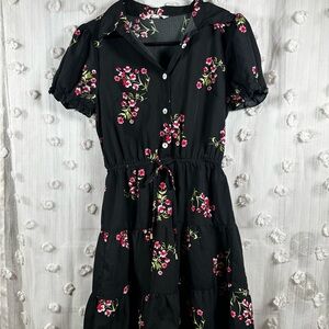 Hint of Blush Cottagecore Women’s Black Floral Button Up Mini Dress Size Small